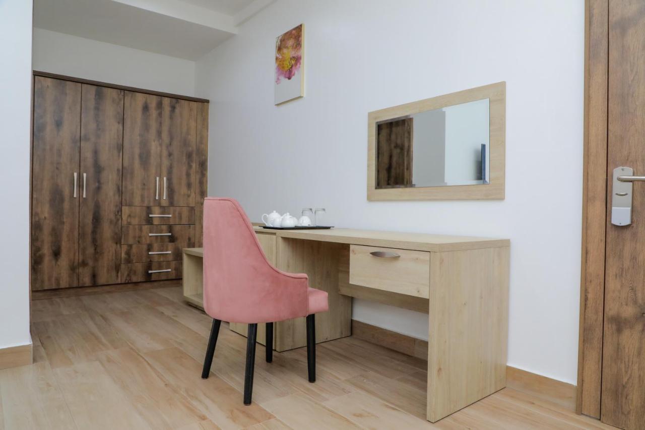 Quest Boutique Hotel Gwarinpa 外观 照片