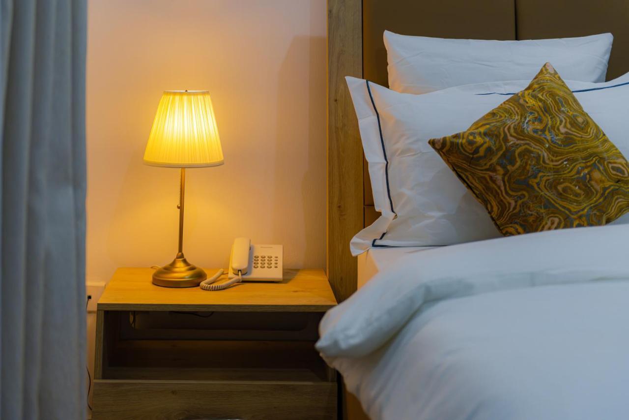Quest Boutique Hotel Gwarinpa 外观 照片