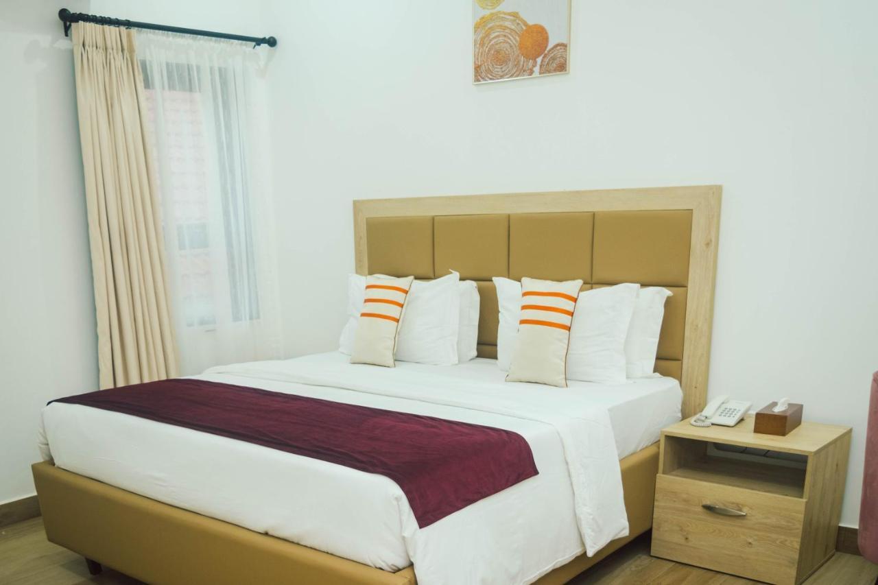 Quest Boutique Hotel Gwarinpa 外观 照片
