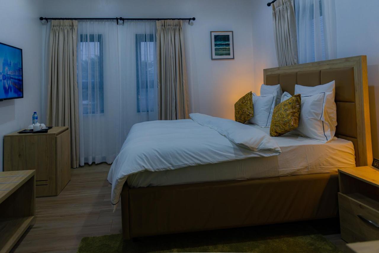 Quest Boutique Hotel Gwarinpa 外观 照片