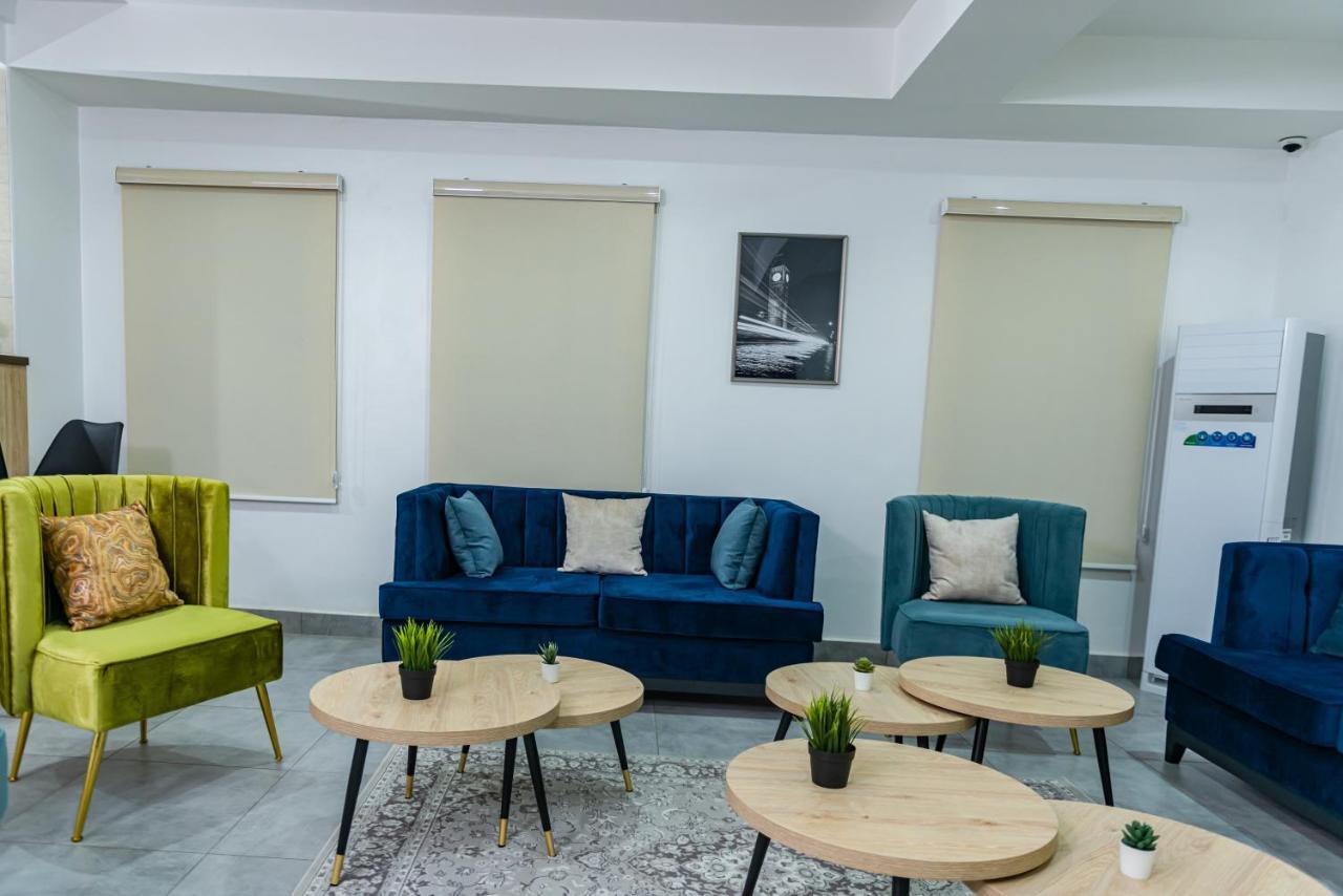 Quest Boutique Hotel Gwarinpa 外观 照片
