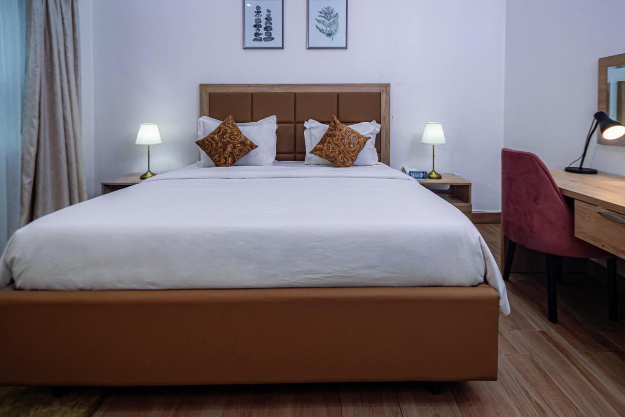 Quest Boutique Hotel Gwarinpa 外观 照片