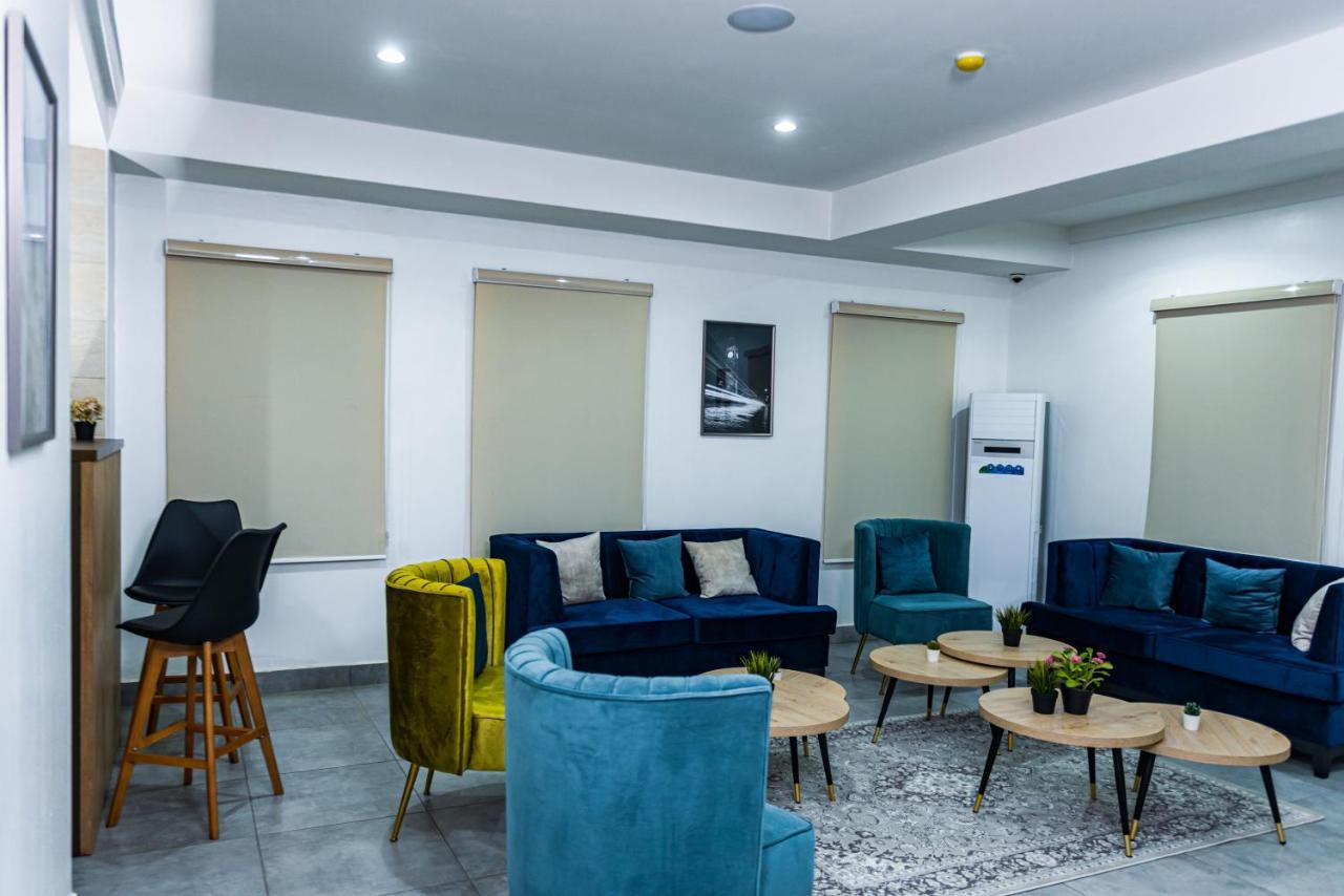 Quest Boutique Hotel Gwarinpa 外观 照片