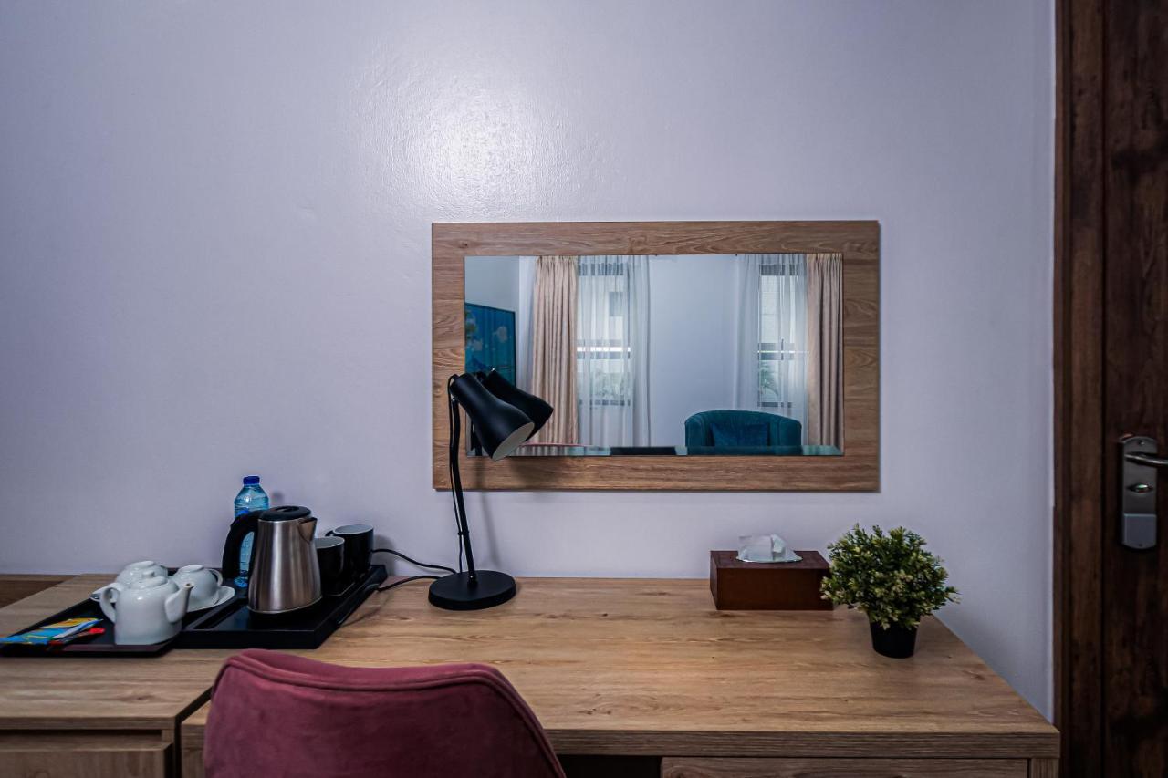 Quest Boutique Hotel Gwarinpa 外观 照片