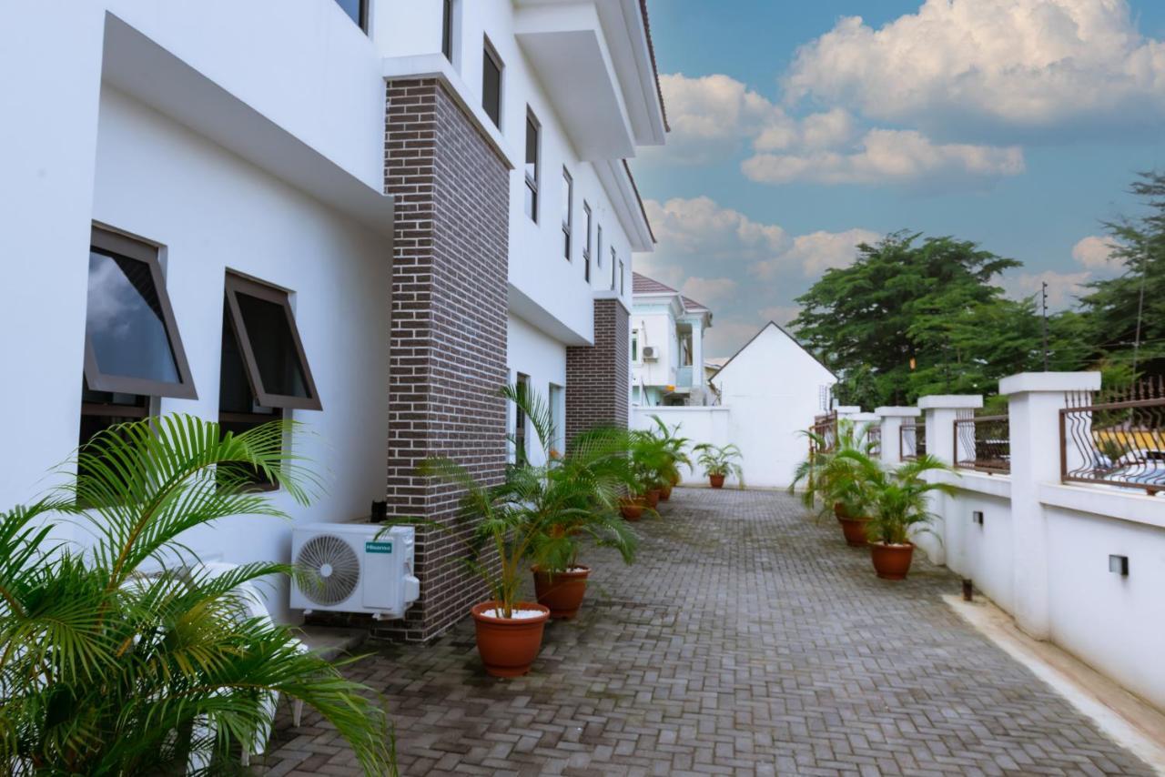 Quest Boutique Hotel Gwarinpa 外观 照片