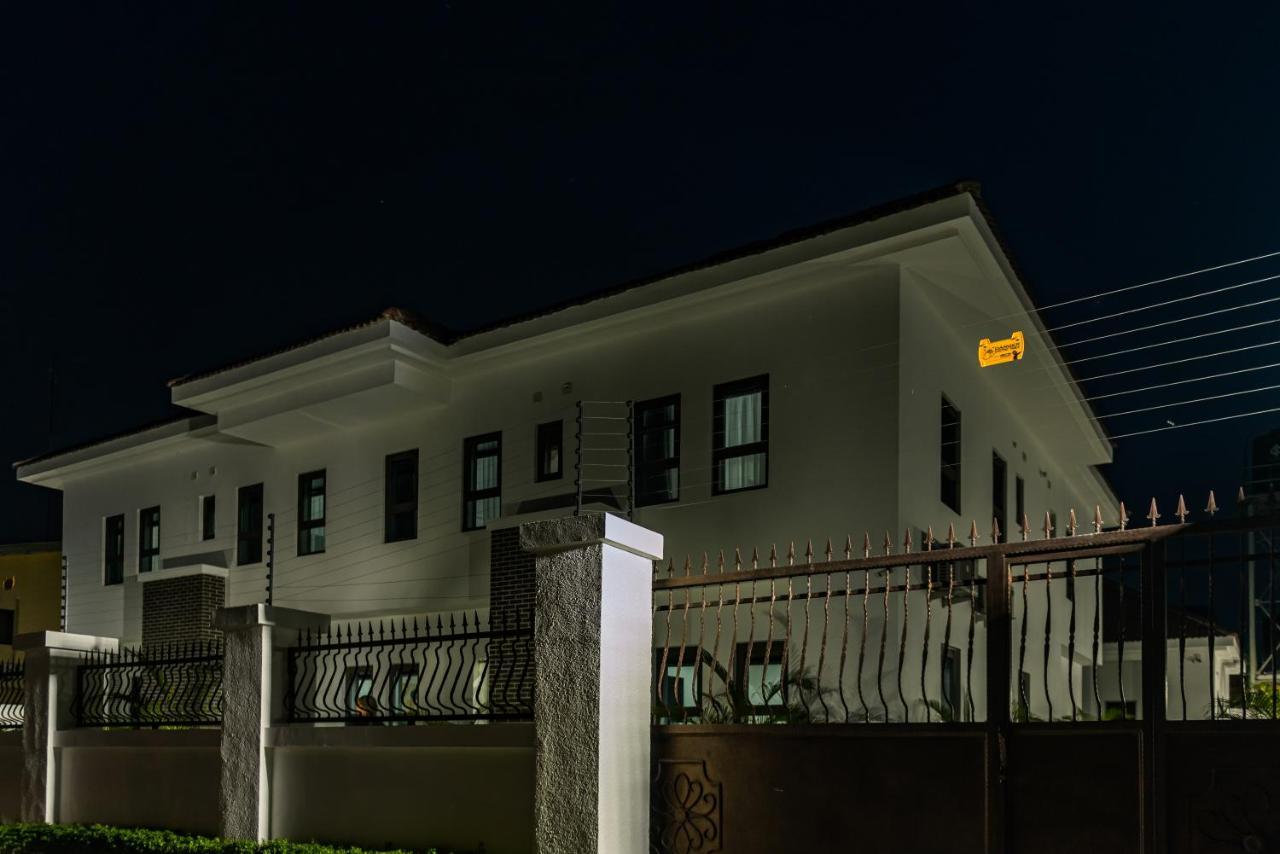 Quest Boutique Hotel Gwarinpa 外观 照片