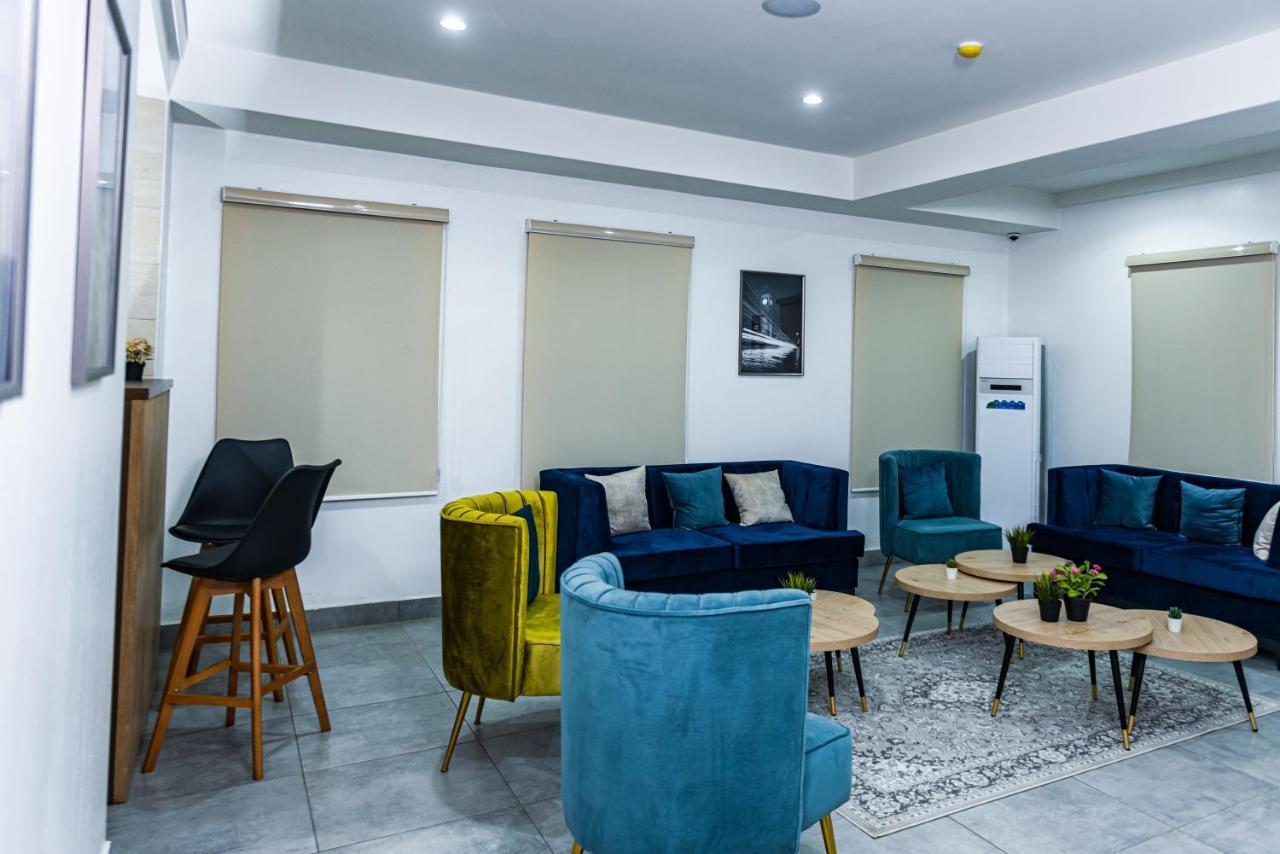 Quest Boutique Hotel Gwarinpa 外观 照片