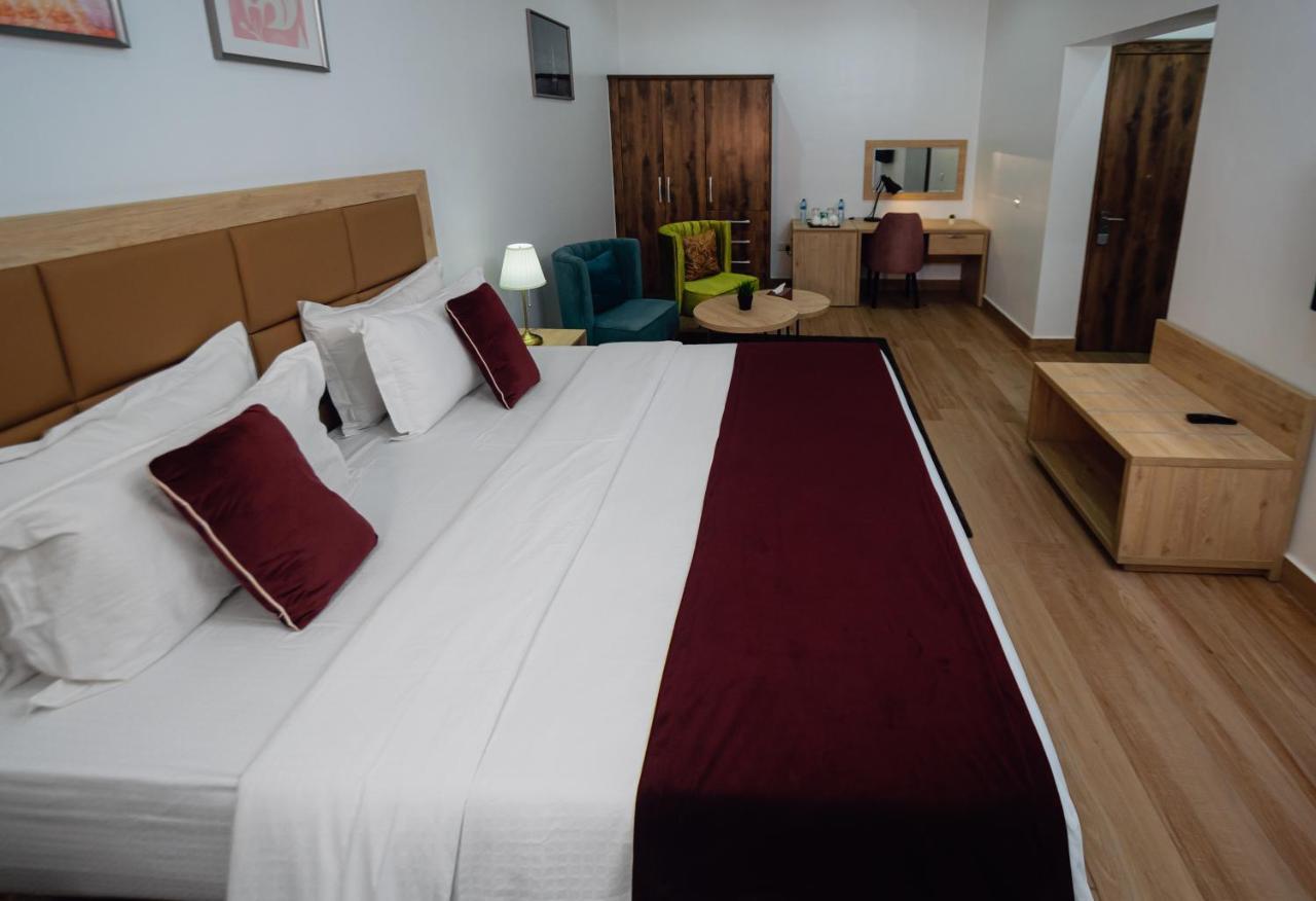 Quest Boutique Hotel Gwarinpa 外观 照片