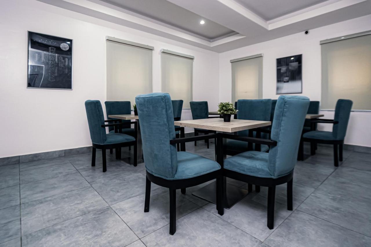 Quest Boutique Hotel Gwarinpa 外观 照片